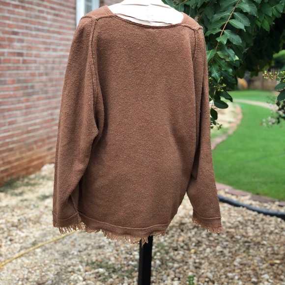 🍂Free People
Irresistible Fringe Trim Sweater🍂 - Picture 4 of 8